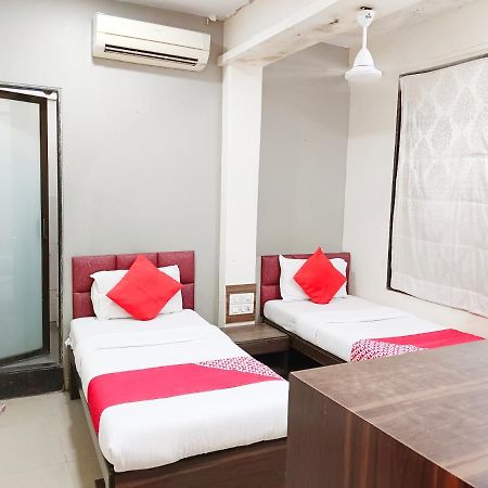 Hotel Amfahh - Andheri West Railway Station Мумбаи Экстерьер фото