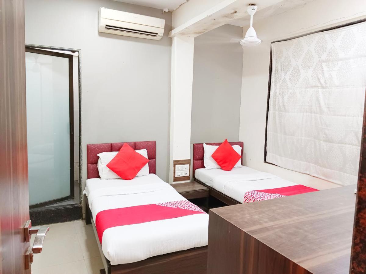 Hotel Amfahh - Andheri West Railway Station Мумбаи Экстерьер фото