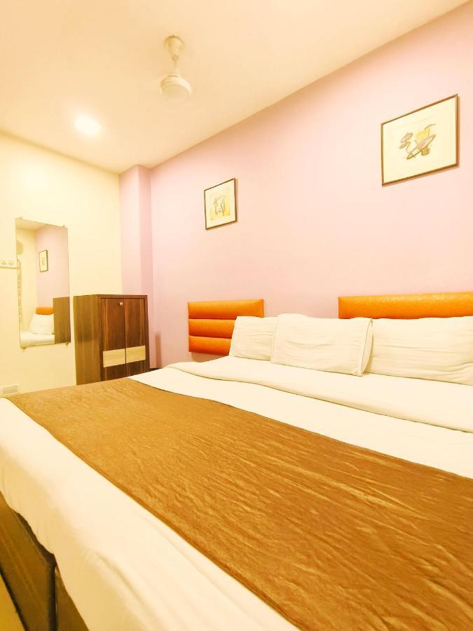 Hotel Amfahh - Andheri West Railway Station Мумбаи Экстерьер фото